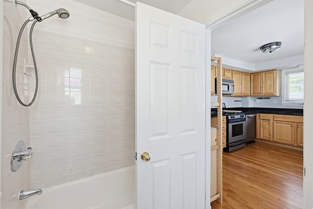 2 Tremont Place 2, Somerville, MA 02143