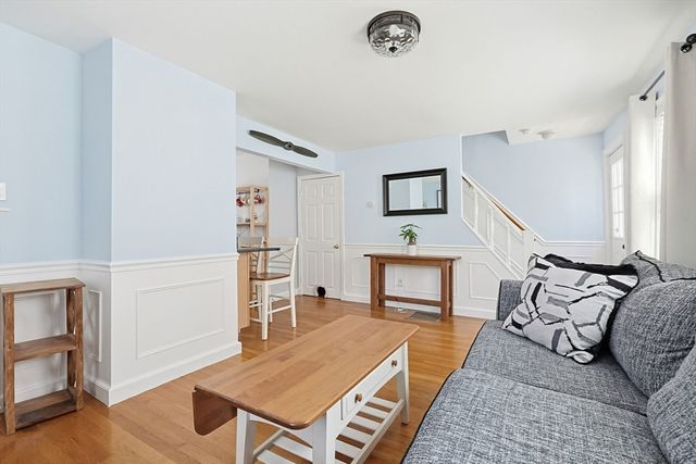 2 Tremont Place 2, Somerville, MA 02143