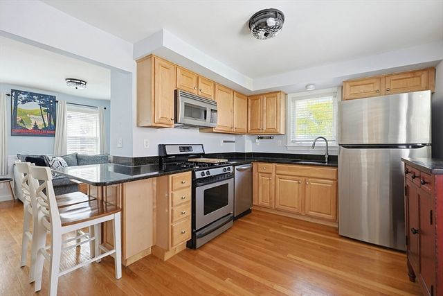 2 Tremont Place 2, Somerville, MA 02143