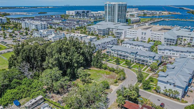 4904 W PAUL AVENUE, Tampa, FL 33611