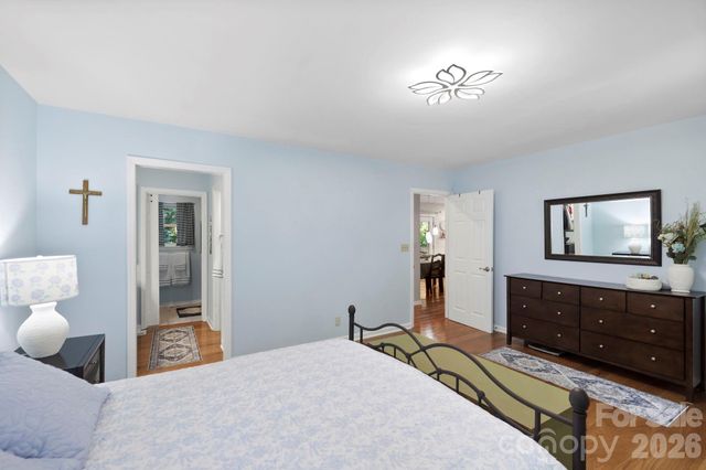 209 Mint Way, Flat Rock, NC 28731