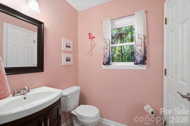 209 Mint Way, Flat Rock, NC 28731