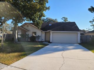 8229 HAMDEN Circle W, Jacksonville, FL 32244