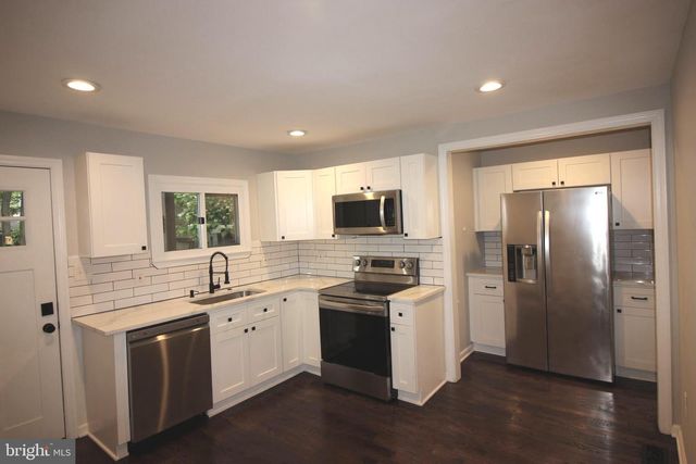31 1ST AVE, Glen Burnie, MD 21060