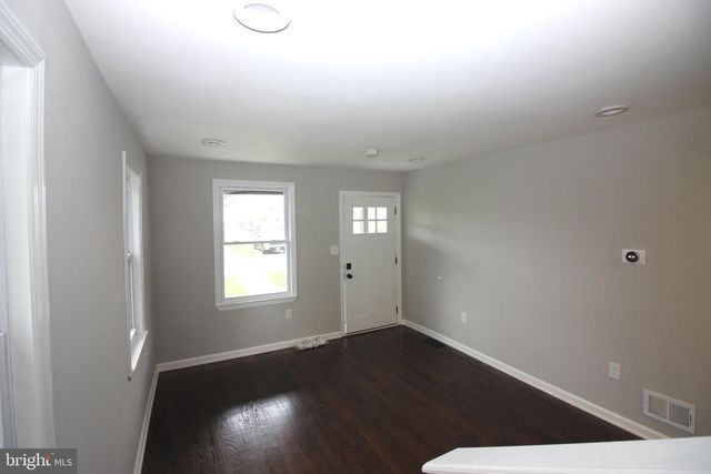 31 1ST AVE, Glen Burnie, MD 21060