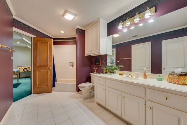 757 Village Green Drive, Desoto, TX 75115