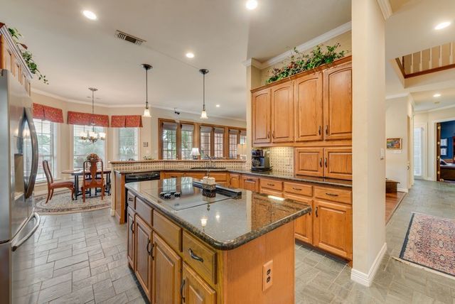757 Village Green Drive, Desoto, TX 75115