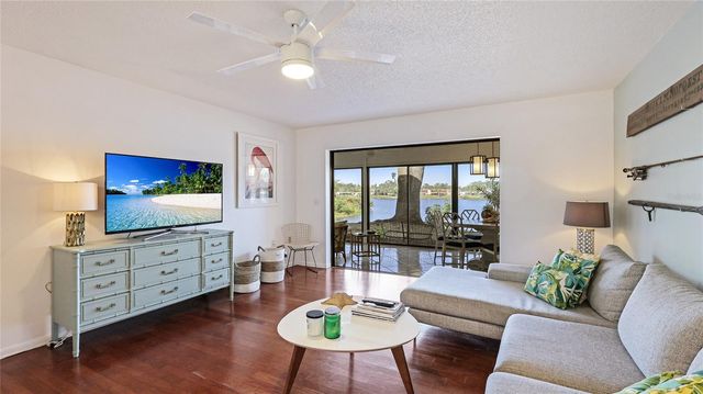 307 TIMBERLAKE DRIVE 307, Bradenton, FL 34210