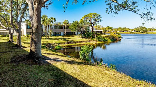 307 TIMBERLAKE DRIVE 307, Bradenton, FL 34210