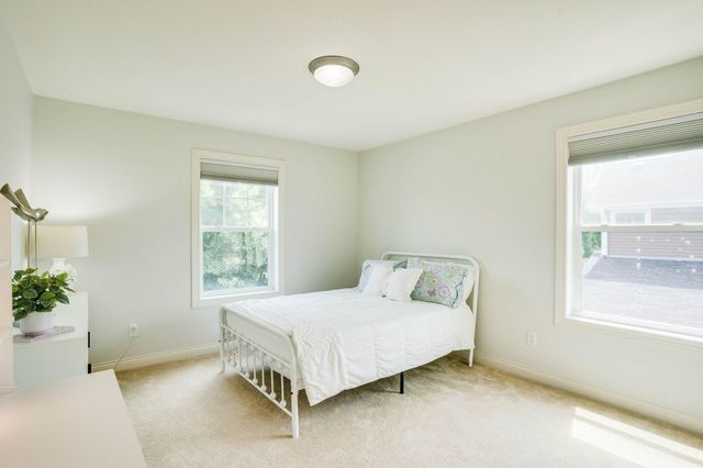 1834 Spring Creek Drive, Carver, MN 55315
