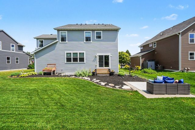 1834 Spring Creek Drive, Carver, MN 55315