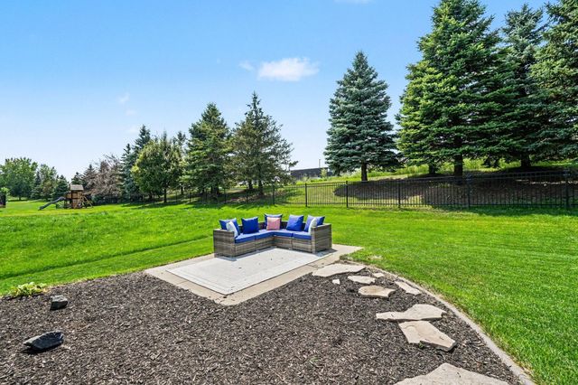 1834 Spring Creek Drive, Carver, MN 55315