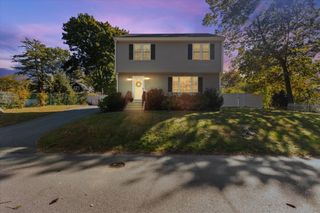 25 Upton St, Hanson, MA 02341