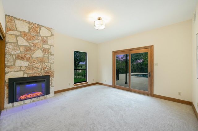 9111 Glenlake DR, Austin, TX 78730