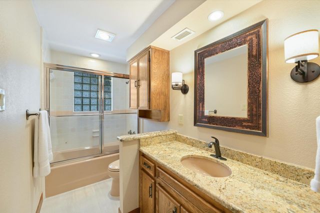 9111 Glenlake DR, Austin, TX 78730