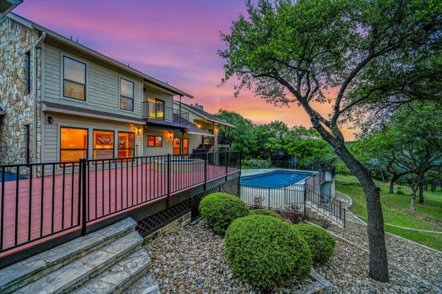9111 Glenlake DR, Austin, TX 78730