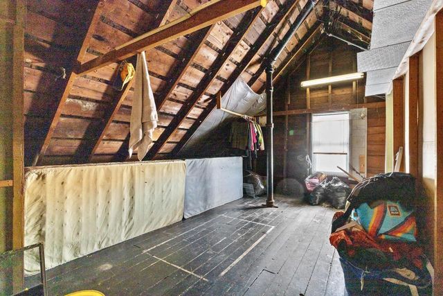 1924 W Grant STREET, Milwaukee, WI 53215