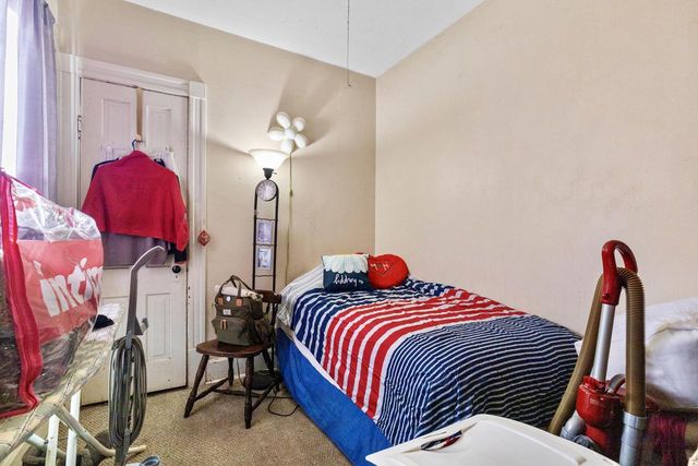 1924 W Grant STREET, Milwaukee, WI 53215