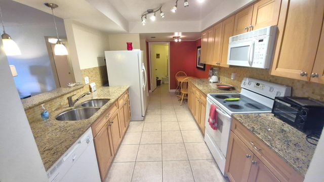 450 Egret Circle 9403, Delray Beach, FL 33444