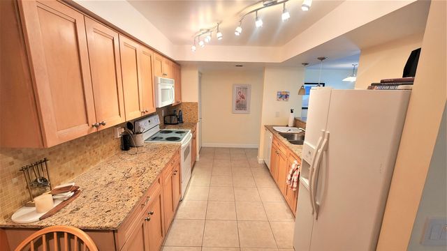 450 Egret Circle 9403, Delray Beach, FL 33444
