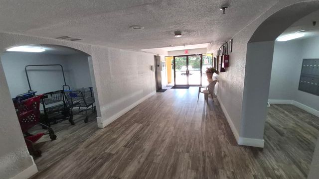 450 Egret Circle 9403, Delray Beach, FL 33444