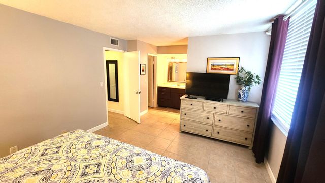 450 Egret Circle 9403, Delray Beach, FL 33444