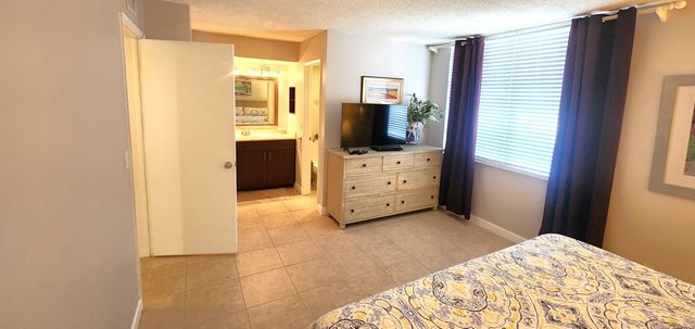 450 Egret Circle 9403, Delray Beach, FL 33444