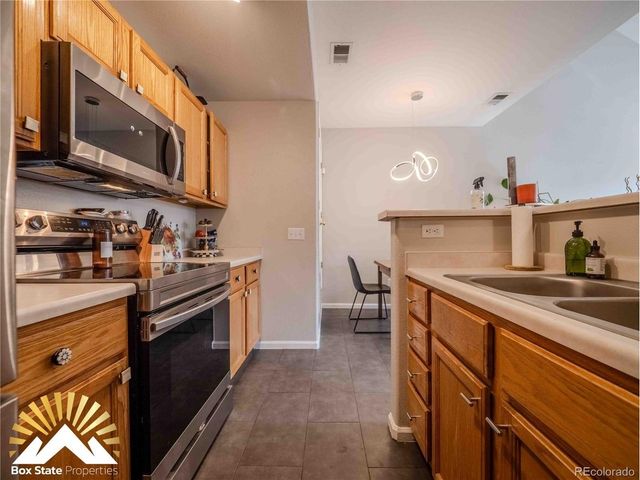 8371 S Upham Way 208, Littleton, CO 80128