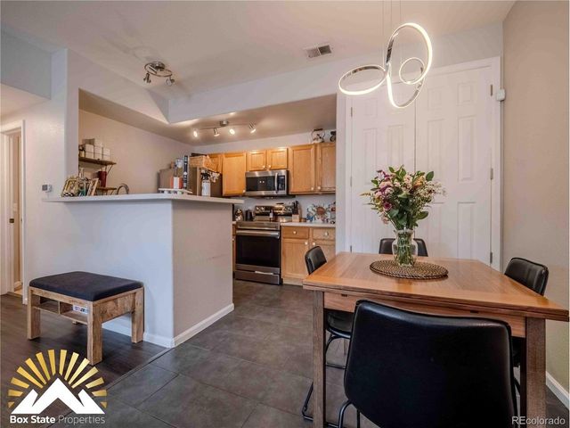 8371 S Upham Way 208, Littleton, CO 80128