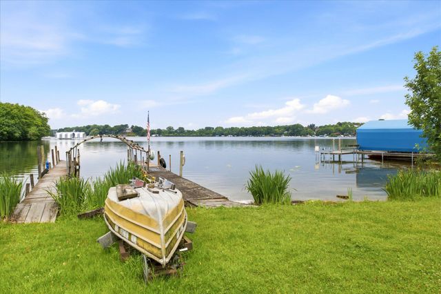 5510 Maple Heights Road, Excelsior, MN 55331