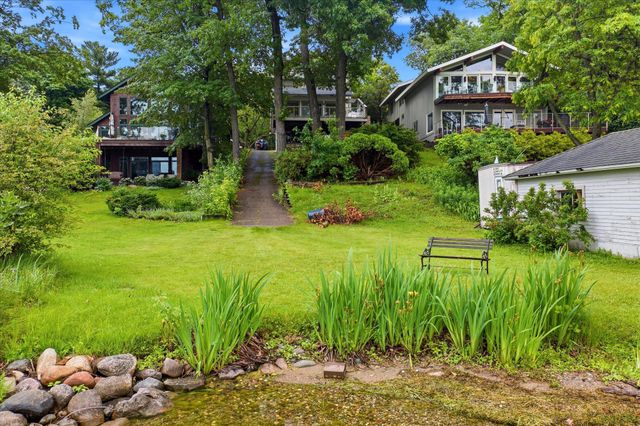 5510 Maple Heights Road, Excelsior, MN 55331