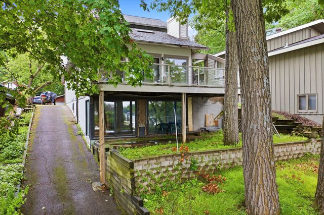 5510 Maple Heights Road, Excelsior, MN 55331