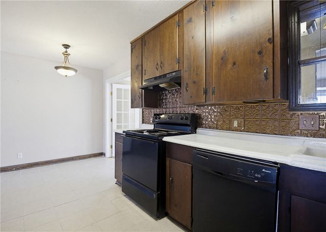 617 S Vista Dr, Sandia, TX 78383