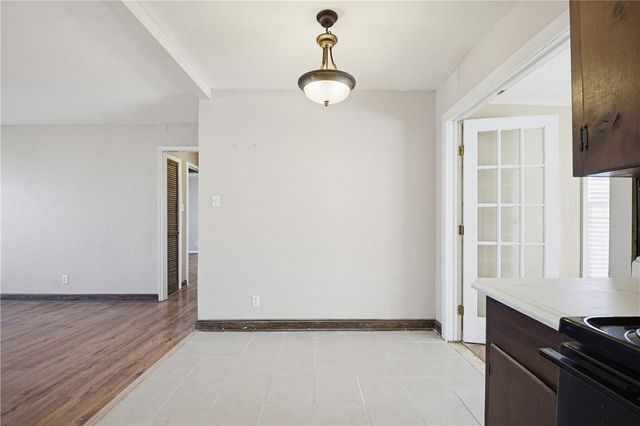 617 S Vista Dr, Sandia, TX 78383