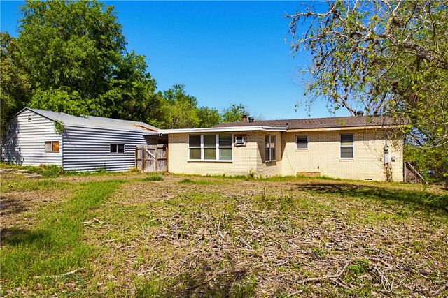 617 S Vista Dr, Sandia, TX 78383