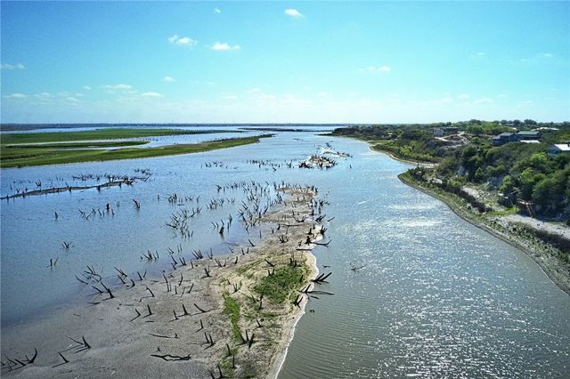 617 S Vista Dr, Sandia, TX 78383