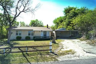 617 S Vista Dr, Sandia, TX 78383