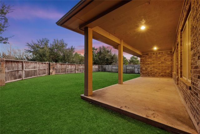 5827 Amherst Farms Lane, Fulshear, TX 77441