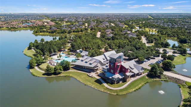 5827 Amherst Farms Lane, Fulshear, TX 77441