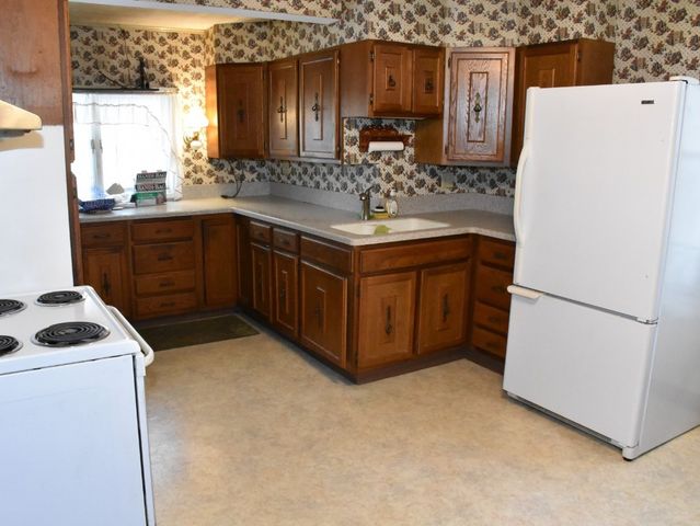 676 CULLUM Street, Meadville, PA 16335