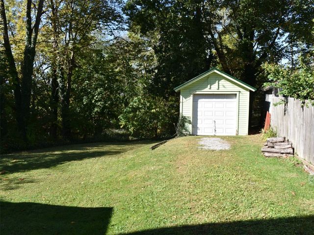 676 CULLUM Street, Meadville, PA 16335