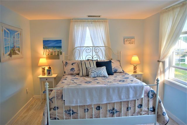 167 Breezy Point Rd 0, Yarmouth, MA 02664