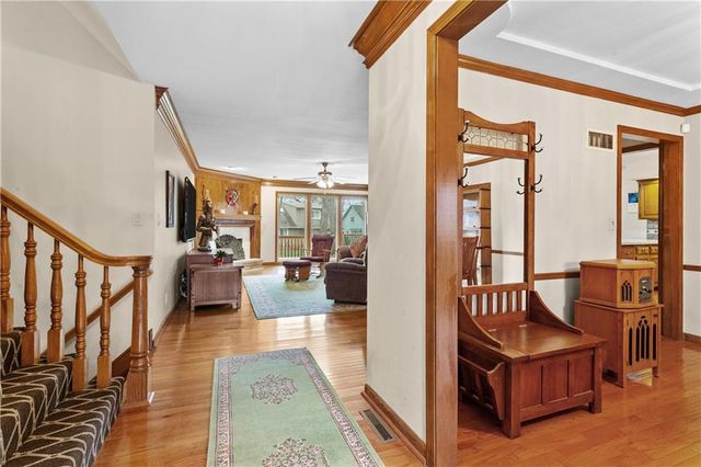 1500 NW Wildwood Drive, Blue Springs, MO 64015