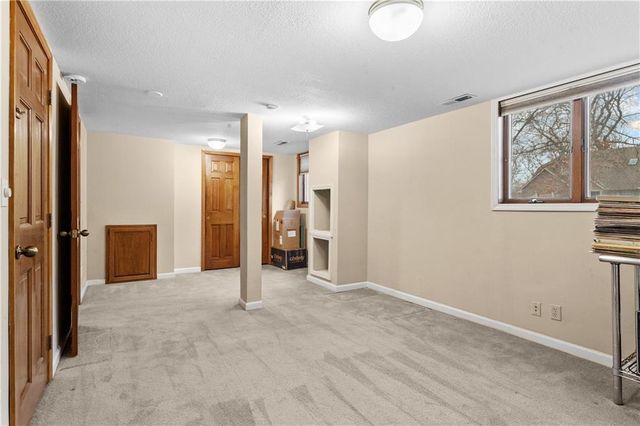 1500 NW Wildwood Drive, Blue Springs, MO 64015