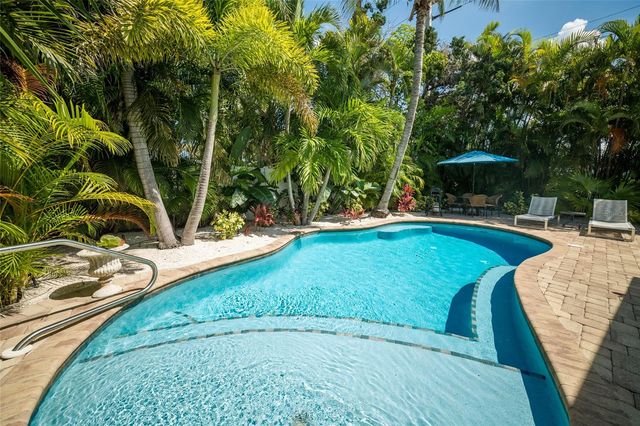 324 64TH STREET, Holmes Beach, FL 34217