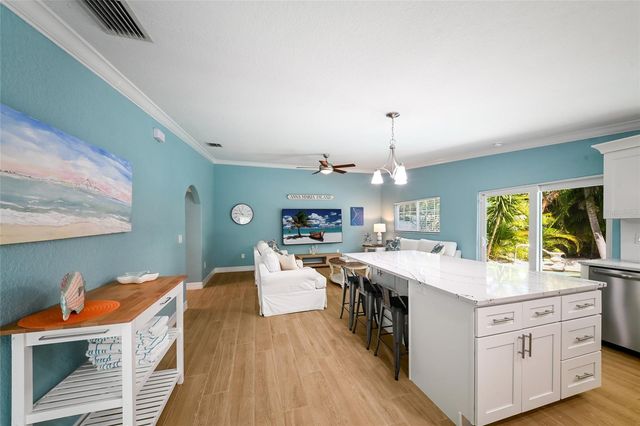 324 64TH STREET, Holmes Beach, FL 34217