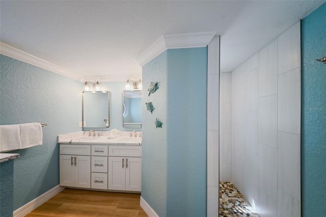 324 64TH STREET, Holmes Beach, FL 34217