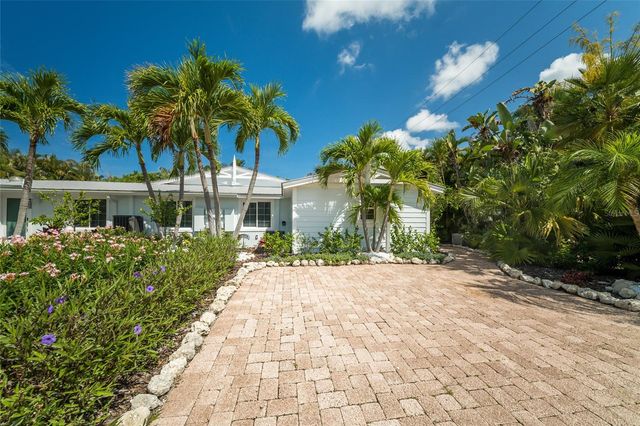 324 64TH STREET, Holmes Beach, FL 34217