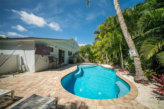 324 64TH STREET, Holmes Beach, FL 34217