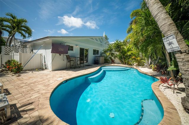 324 64TH STREET, Holmes Beach, FL 34217